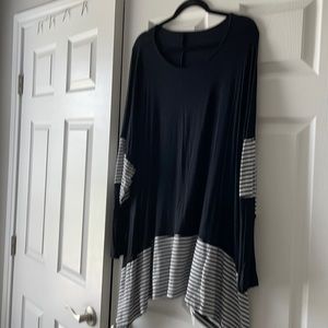 Black knit tunic -3x
